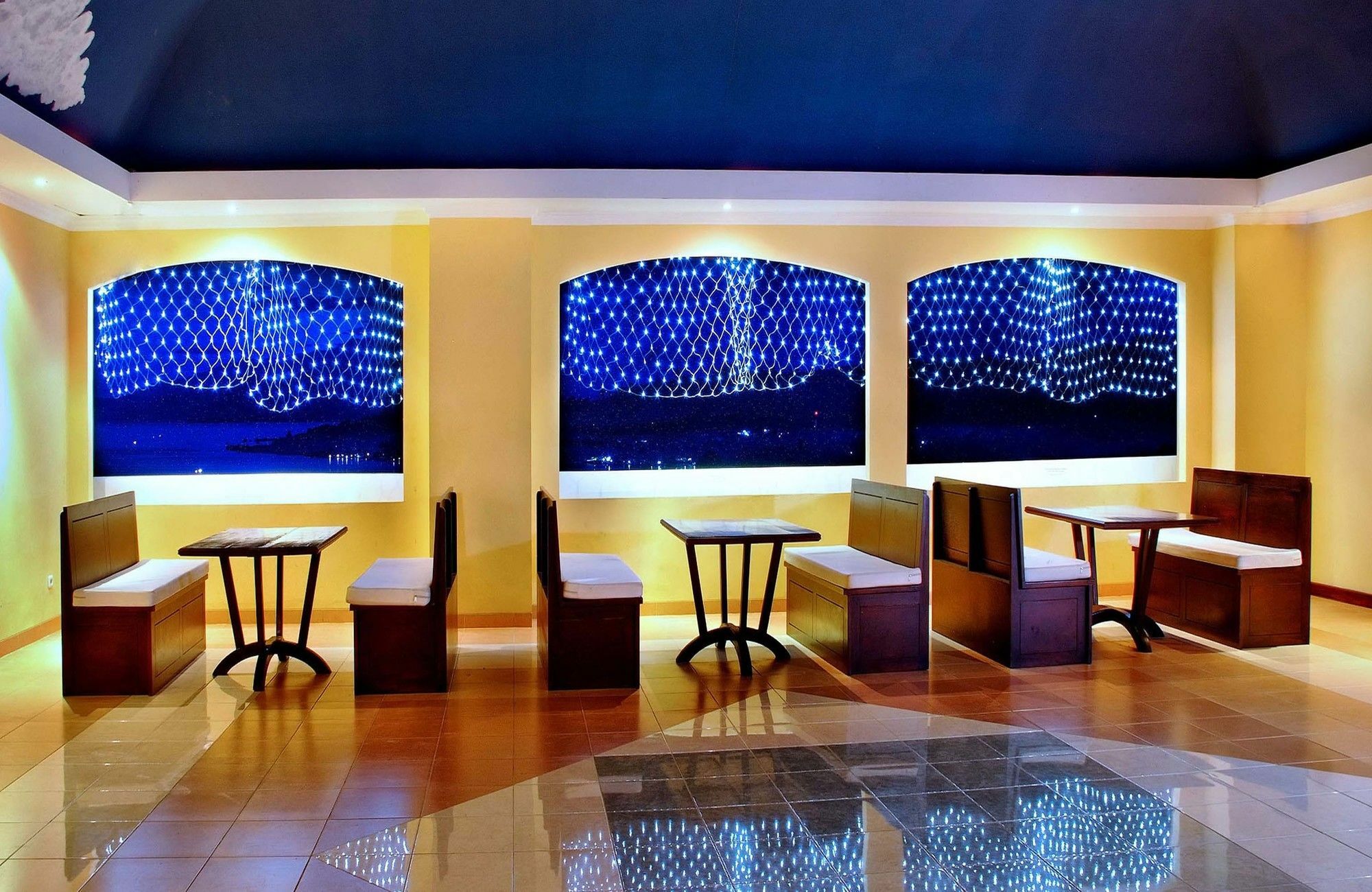 Aston Niu Manokwari Hotel & Conference Center Dış mekan fotoğraf