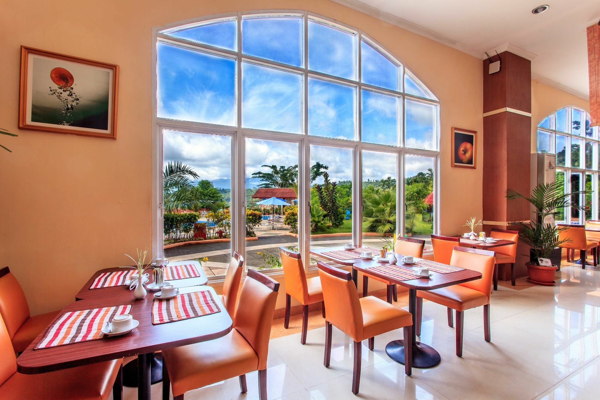 Aston Niu Manokwari Hotel & Conference Center Dış mekan fotoğraf