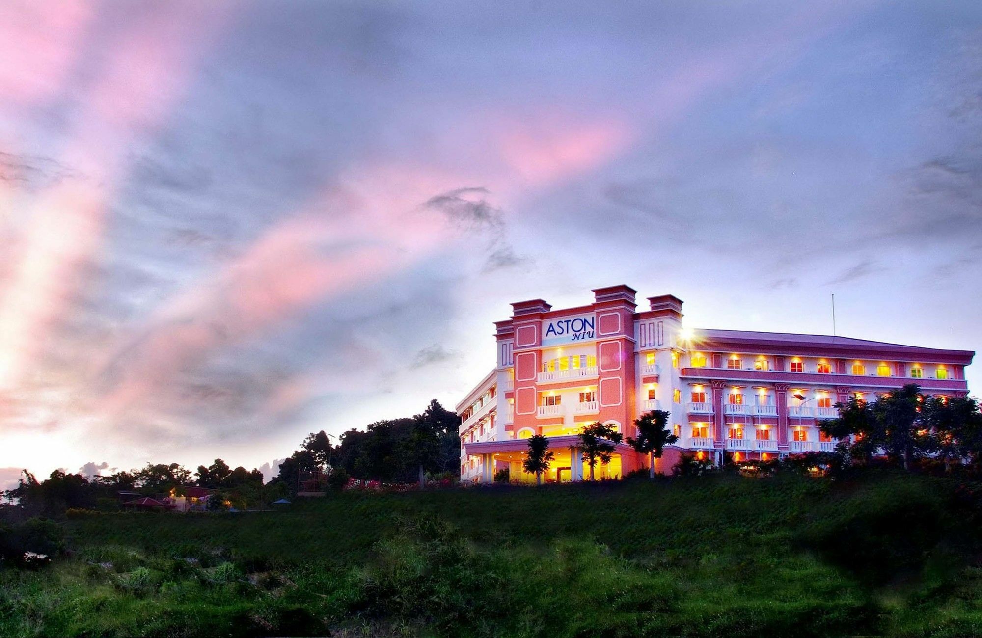 Aston Niu Manokwari Hotel & Conference Center Dış mekan fotoğraf